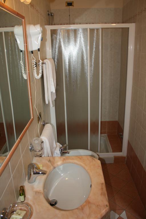 Ristorante Punta Dell'est Hotel 3*