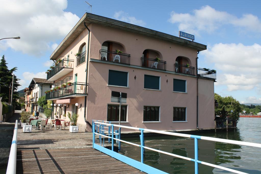 Hotel Ristorante Punta Dell'est Clusane